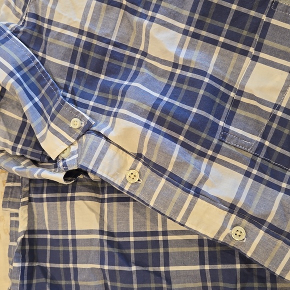 GAP Blue Short Sleeve Plaid Button Down Classic Fit Shirt- Size … - Picture 5 of 7